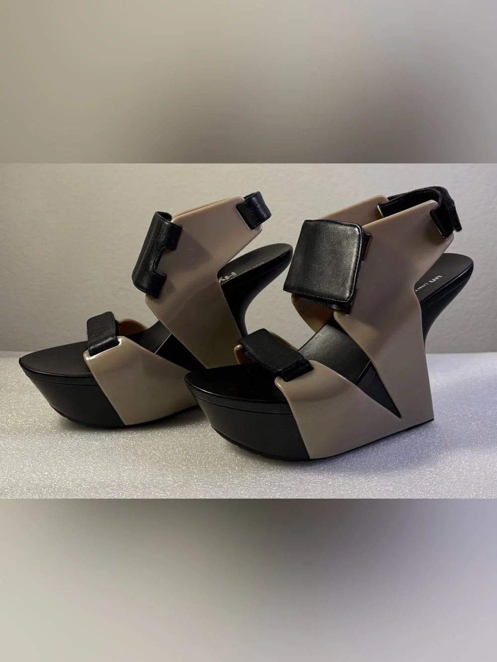United Nude Hybrid Architectural Platform Wedge Sandals Black Nude Size 37